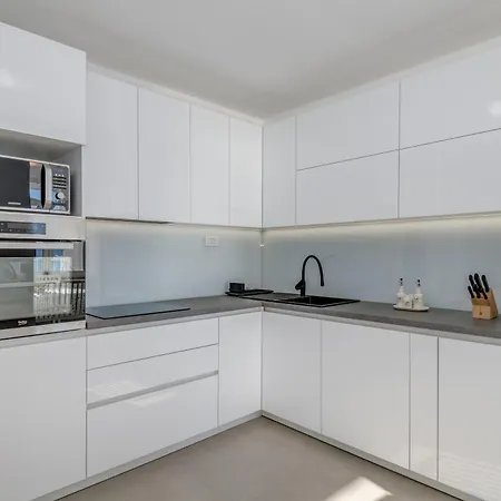 Brand New - Blatine Daire Split