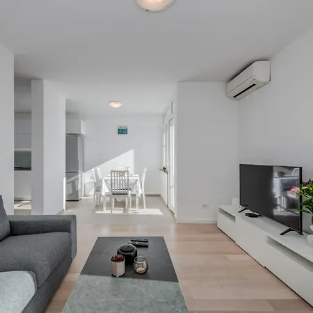 Brand New - Blatine Apartment Split