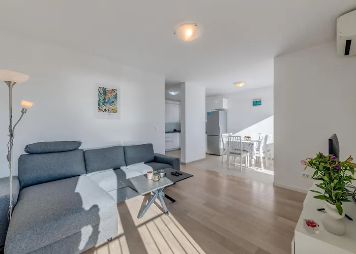Brand New - Blatine Apartment *